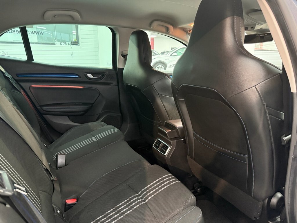 Used Renault Megane 2018 for sale - 76776670: Photo 3
