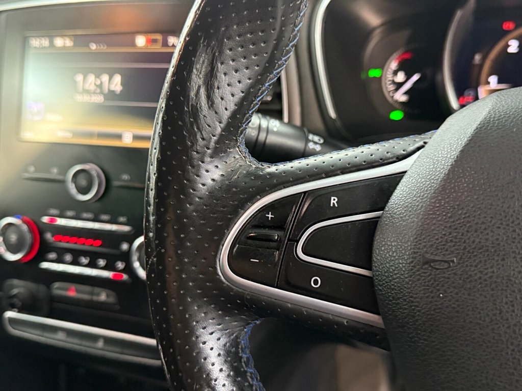 Used Renault Megane 2018 for sale - 76776670: Photo 30