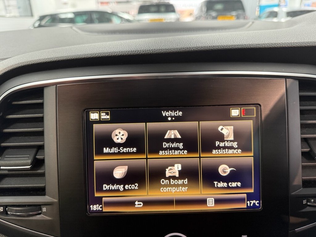 Used Renault Megane 2018 for sale - 76776670: Photo 39