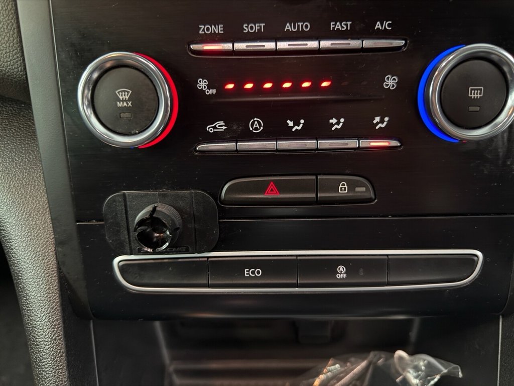 Used Renault Megane 2018 for sale - 76776670: Photo 41