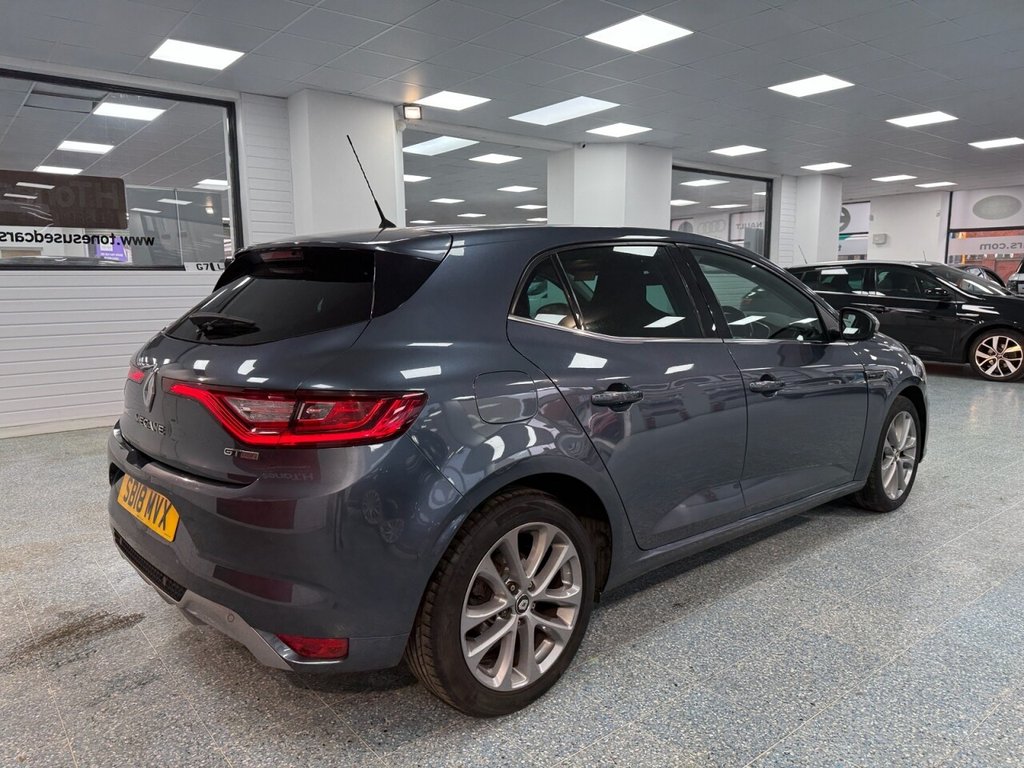 Used Renault Megane 2018 for sale - 76776670: Photo 5