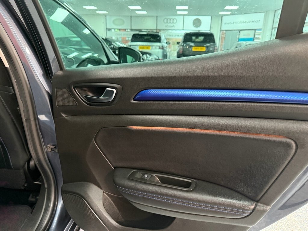 Used Renault Megane 2018 for sale - 76776670: Photo 6