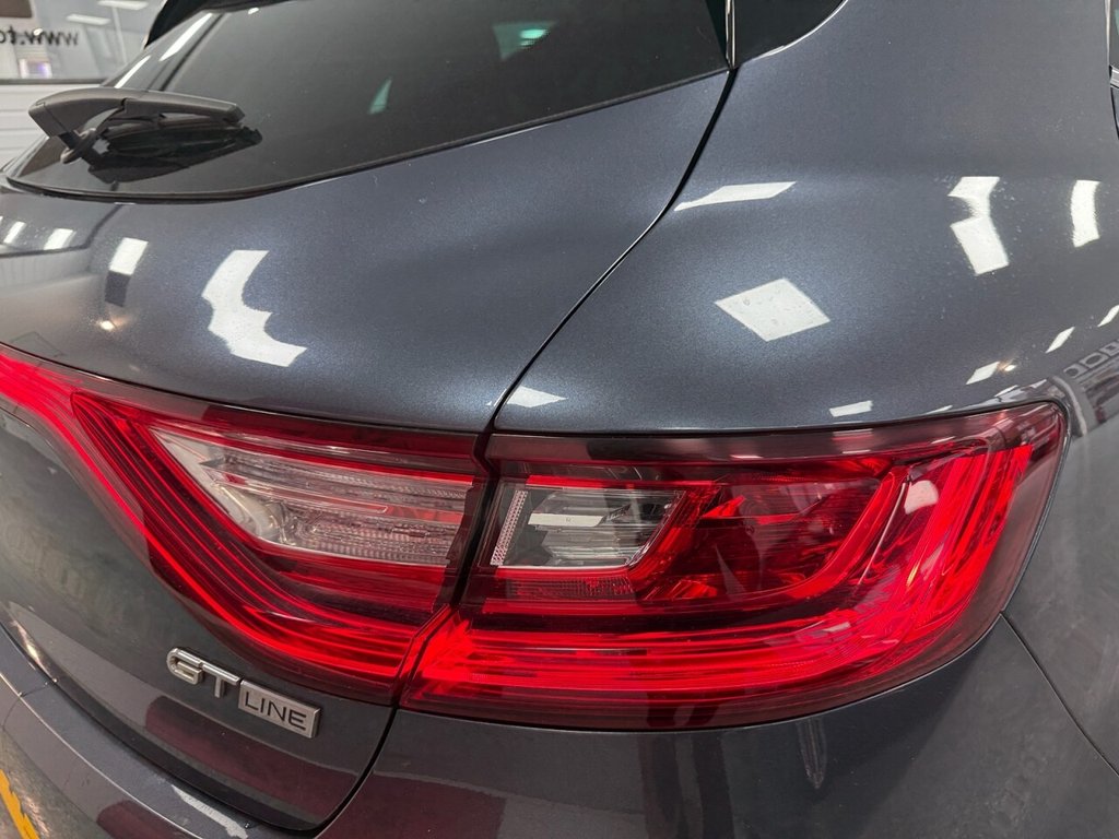 Used Renault Megane 2018 for sale - 76776670: Photo 8