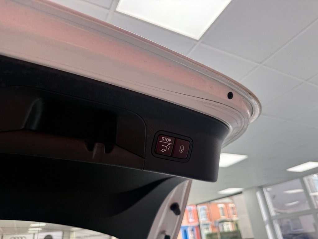 Used Mercedes-Benz GLC 2016 for sale - 76776592: Photo 12