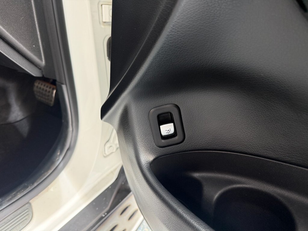 Used Mercedes-Benz GLC 2016 for sale - 76776592: Photo 32