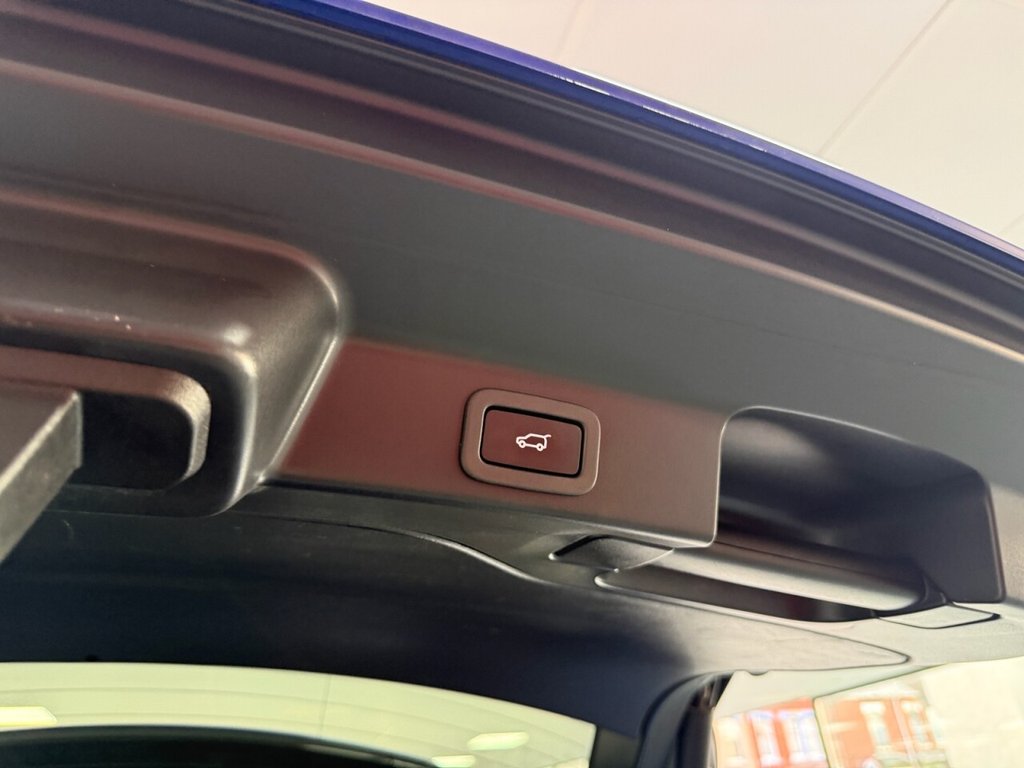 Used Jaguar F-Pace 2018 for sale - 76776621: Photo 14