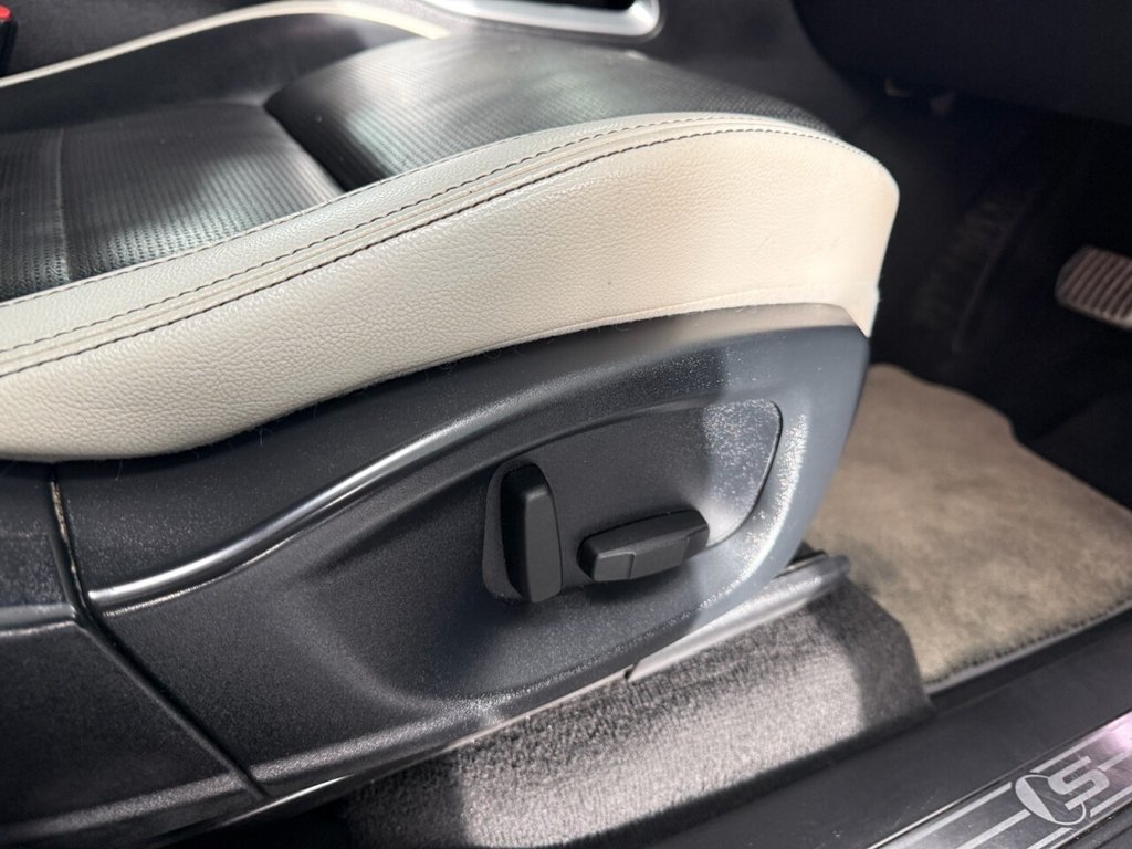 Used Jaguar F-Pace 2018 for sale - 76776621: Photo 34