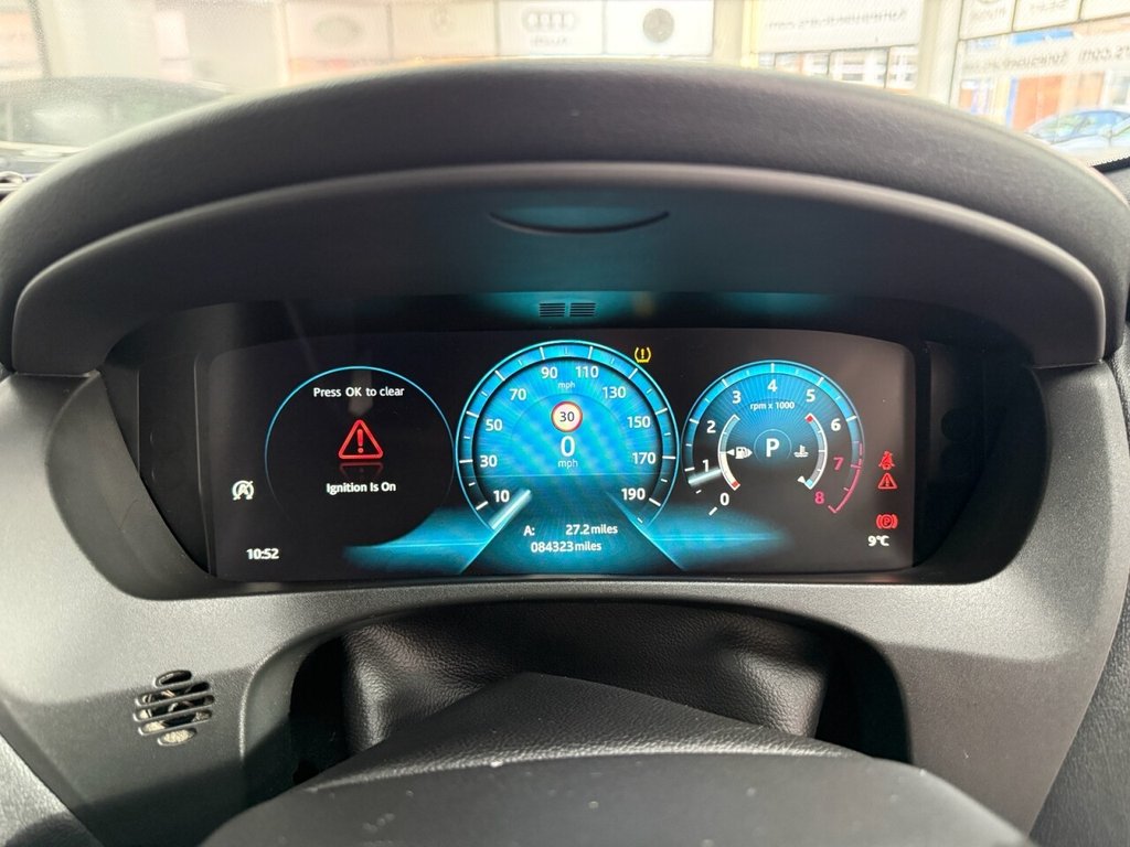 Used Jaguar F-Pace 2018 for sale - 76776621: Photo 38