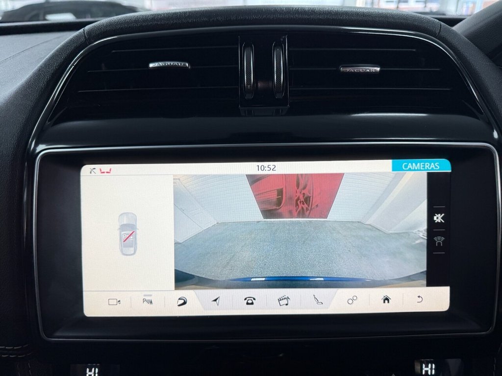 Used Jaguar F-Pace 2018 for sale - 76776621: Photo 46