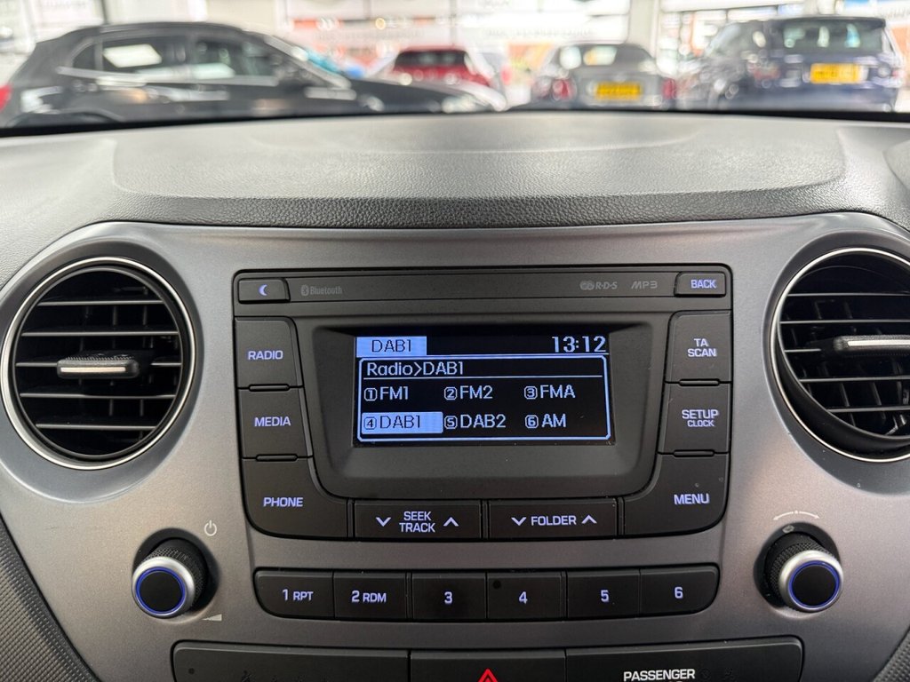 Used Hyundai i10 2019 for sale - 76776622: Photo 31