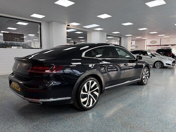 Used Volkswagen Arteon 2020 for sale - 76776580: Photo