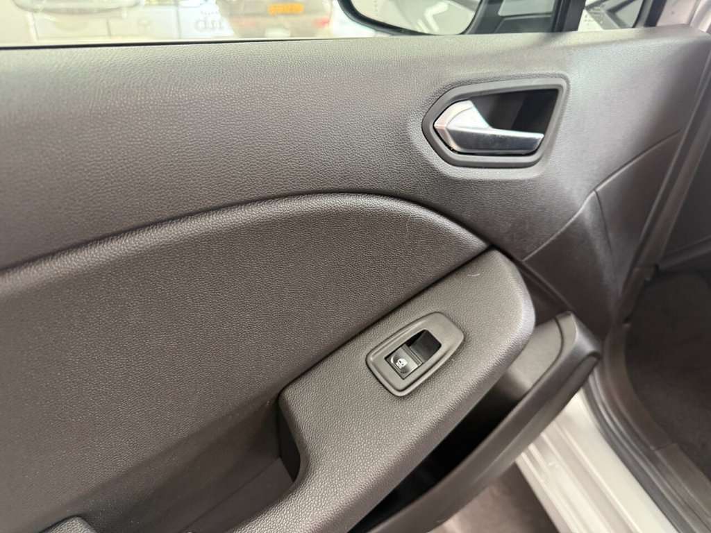 Used Renault Clio 2020 for sale - 77953089: Photo 14