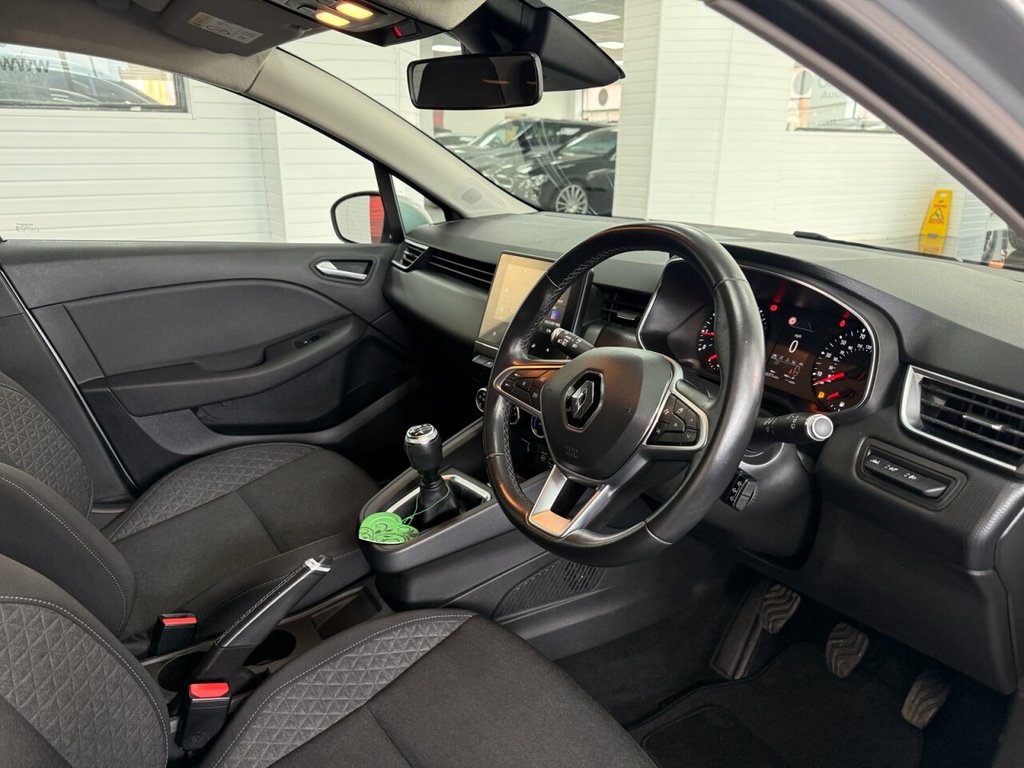 Used Renault Clio 2020 for sale - 77953089: Photo 20