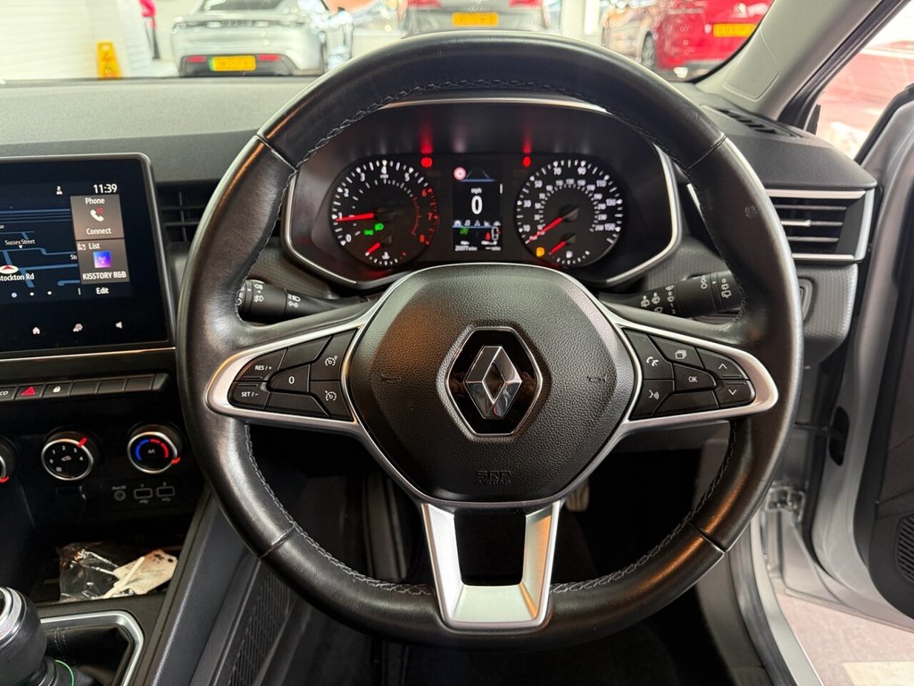 Used Renault Clio 2020 for sale - 77953089: Photo 24