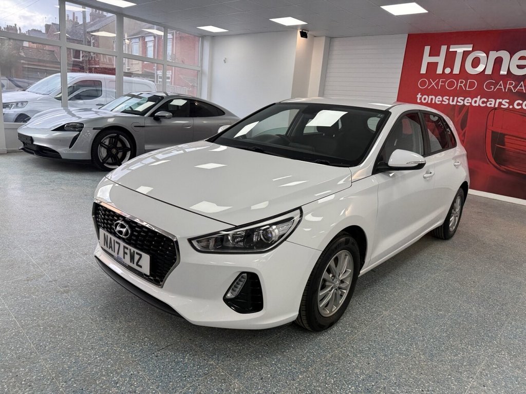 Used Hyundai i30 2017 for sale - 77780224: Photo 18
