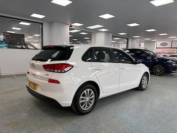 Used Hyundai i30 2017 for sale - 77780224: Photo