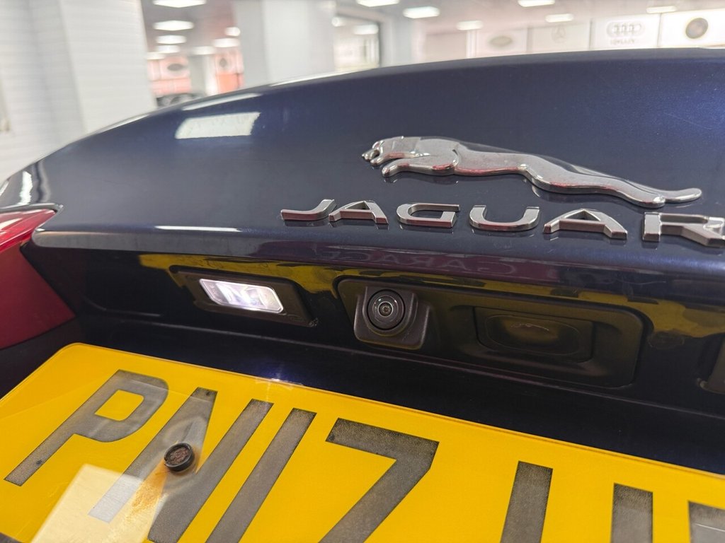 Used Jaguar XE 2017 for sale - 77341313: Photo 10