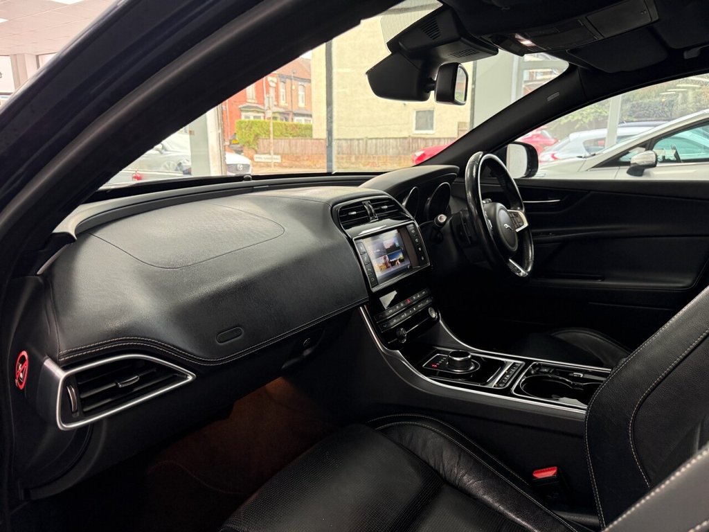 Used Jaguar XE 2017 for sale - 77341313: Photo 15