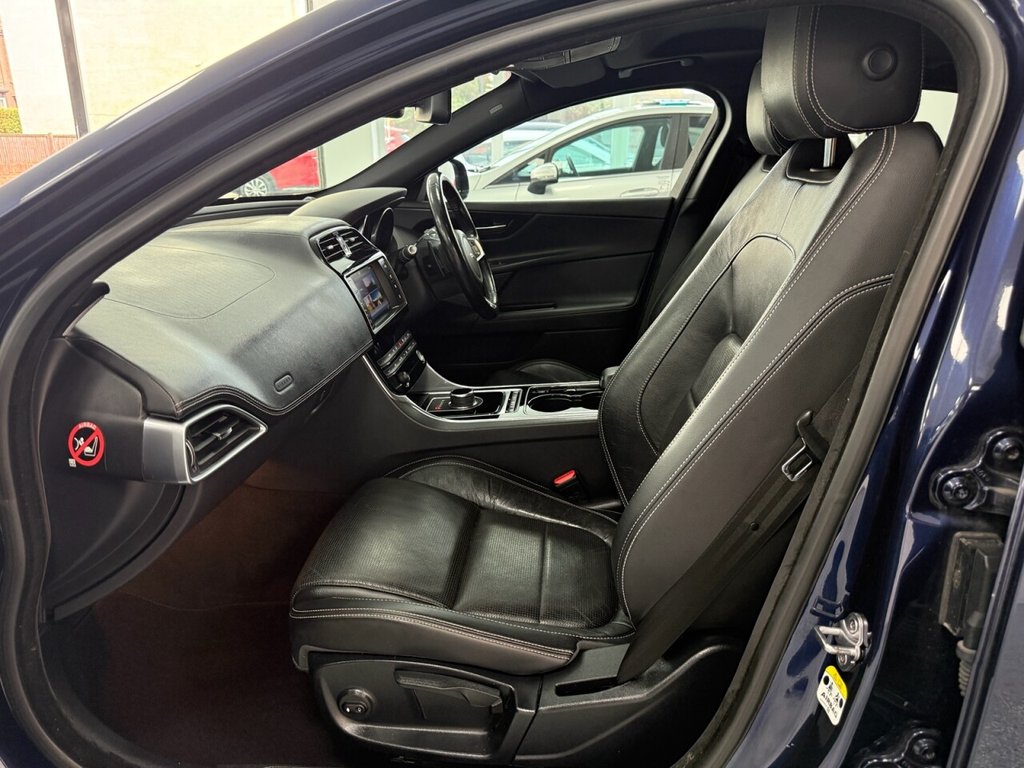 Used Jaguar XE 2017 for sale - 77341313: Photo 16