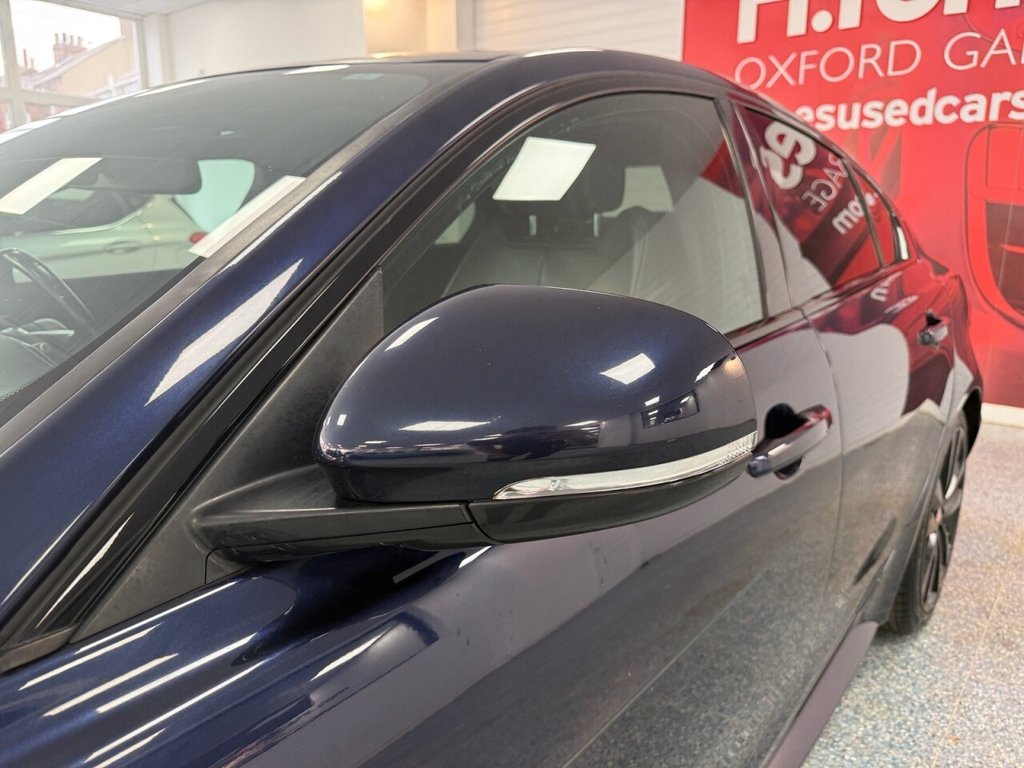 Used Jaguar XE 2017 for sale - 77341313: Photo 18