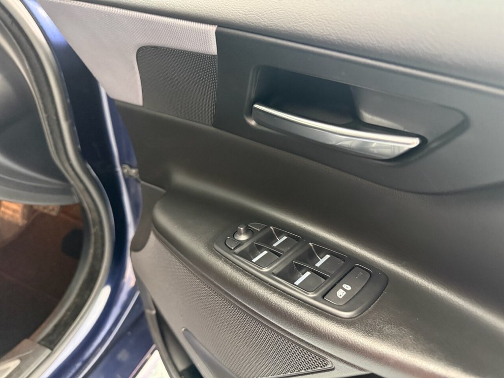 Used Jaguar XE 2017 for sale - 77341313: Photo 26