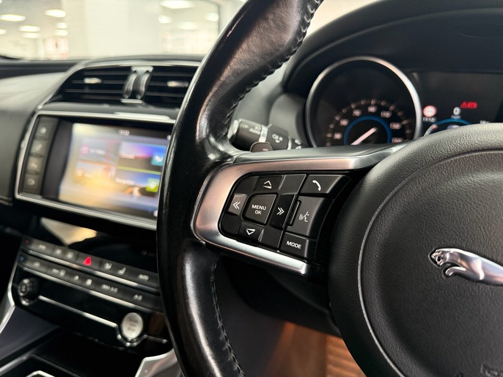 Used Jaguar XE 2017 for sale - 77341313: Photo 29