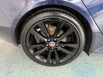 Used Jaguar XE 2017 for sale - 77341313: Photo