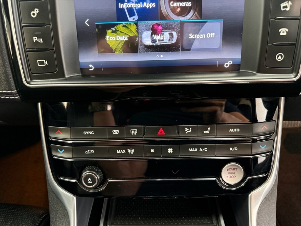 Used Jaguar XE 2017 for sale - 77341313: Photo 40