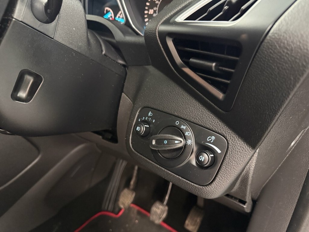 Used Ford Kuga 2017 for sale - 76776653: Photo 27