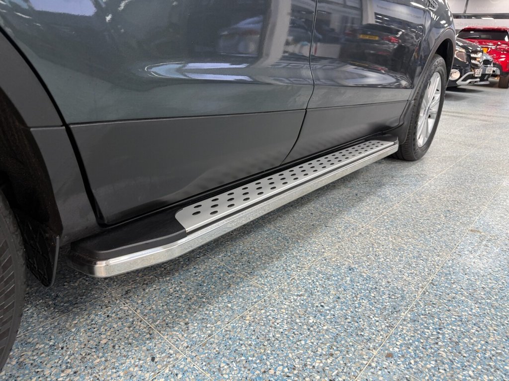 Used Ford Kuga 2017 for sale - 76776653: Photo 4