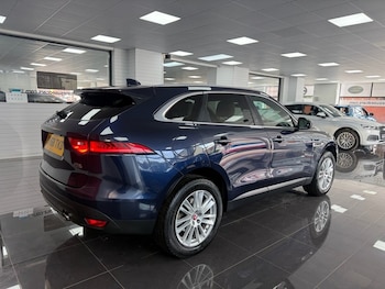Used Jaguar F-Pace 2018 for sale - 79129329: Photo