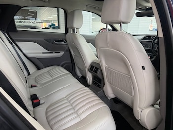 Used Jaguar F-Pace 2018 for sale - 79129329: Photo