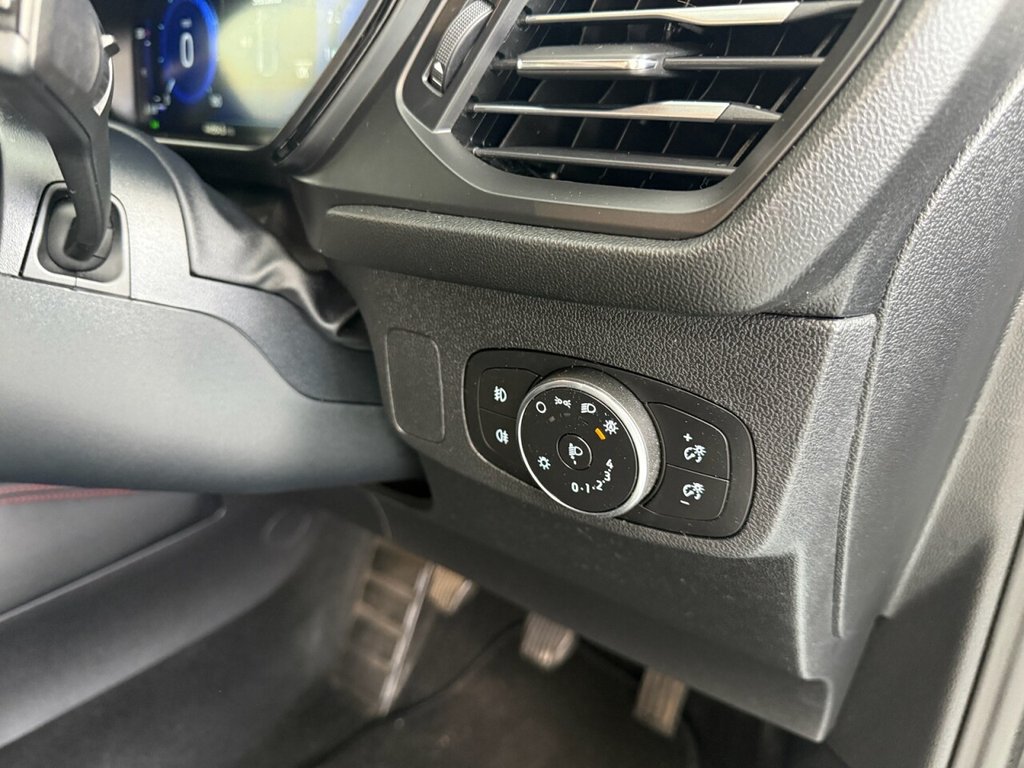 Used Ford Focus 2022 for sale - 76776626: Photo 23