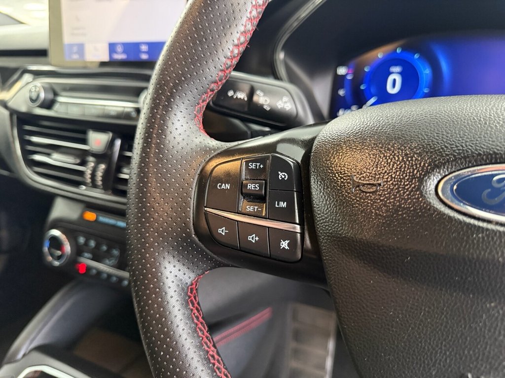 Used Ford Focus 2022 for sale - 76776626: Photo 26