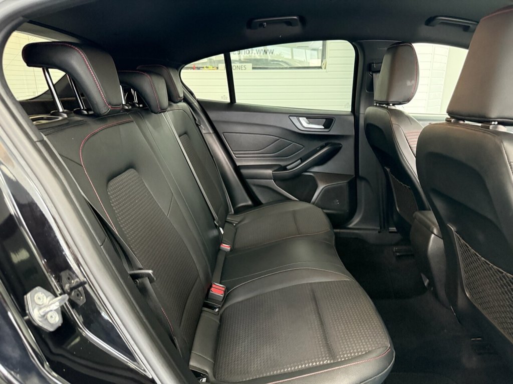 Used Ford Focus 2022 for sale - 76776626: Photo 5