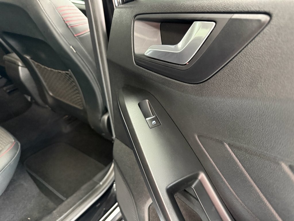 Used Ford Focus 2022 for sale - 76776626: Photo 6