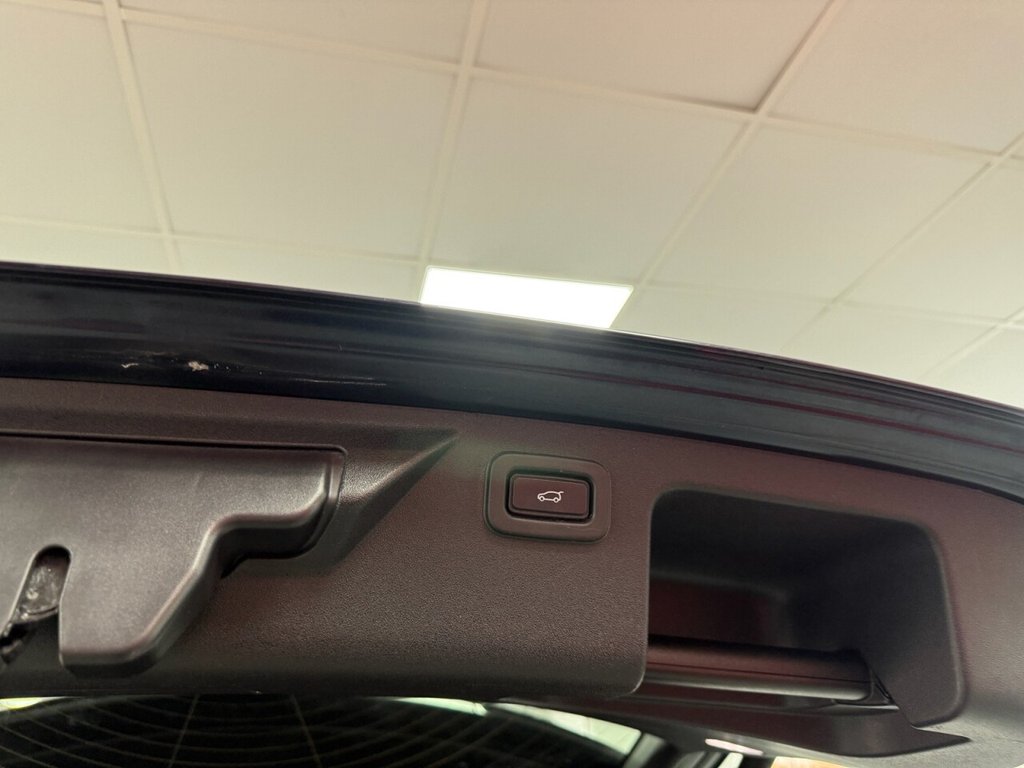 Used Land Rover Discovery Sport 2019 for sale - 77734846: Photo 12