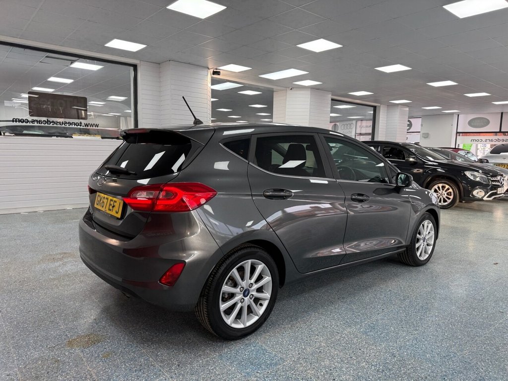 Used Ford Fiesta 2017 for sale - 76910261: Photo 2