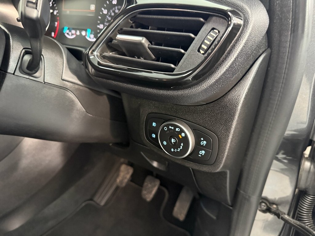 Used Ford Fiesta 2017 for sale - 76910261: Photo 24