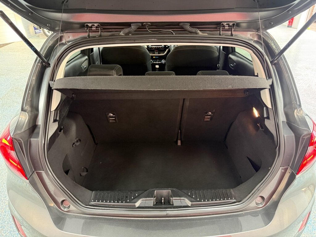 Used Ford Fiesta 2017 for sale - 76910261: Photo 8