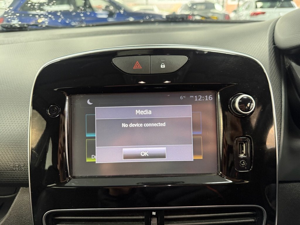 Used Renault Clio 2017 for sale - 77534523: Photo 32