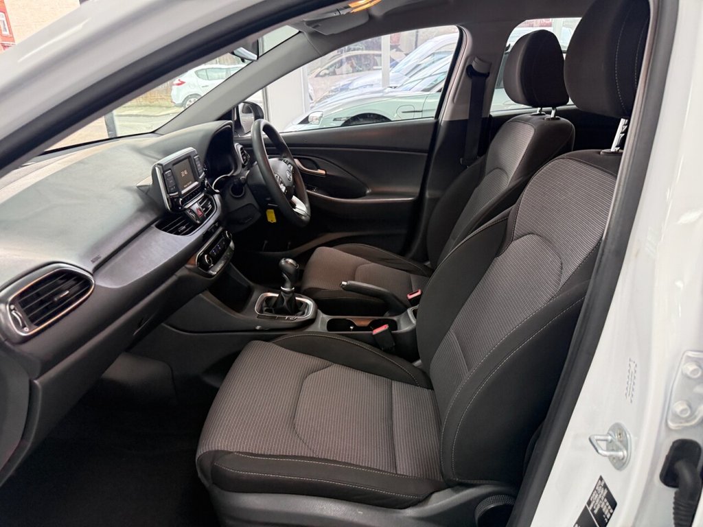 Used Hyundai i30 2017 for sale - 77609347: Photo 15