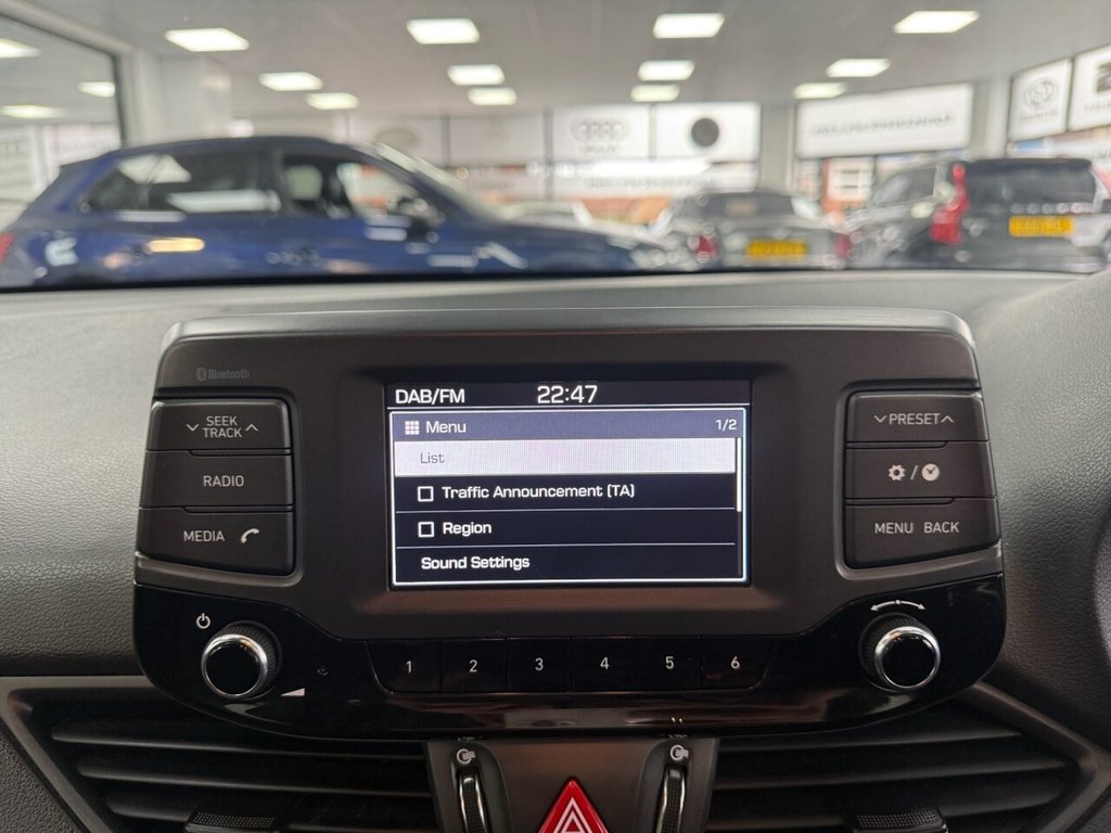 Used Hyundai i30 2017 for sale - 77609347: Photo 31