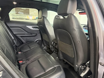 Used Jaguar F-Pace 2019 for sale - 79129335: Photo