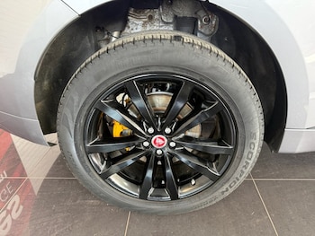 Used Jaguar F-Pace 2019 for sale - 79518028: Photo