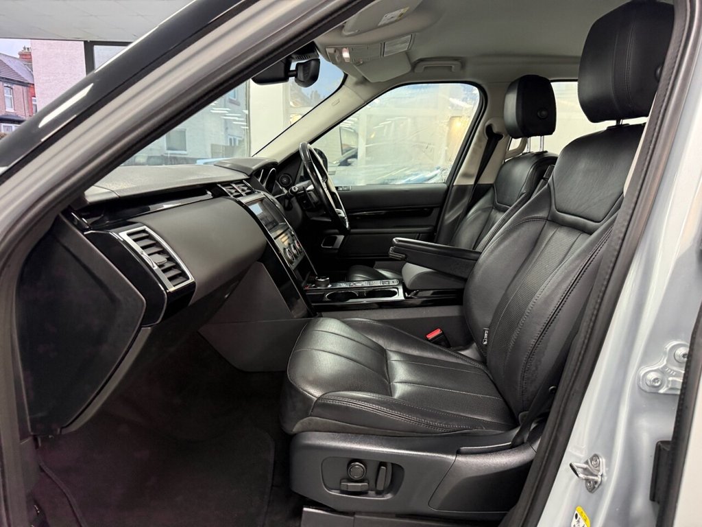 Used Land Rover Discovery 2019 for sale - 77372910: Photo 16