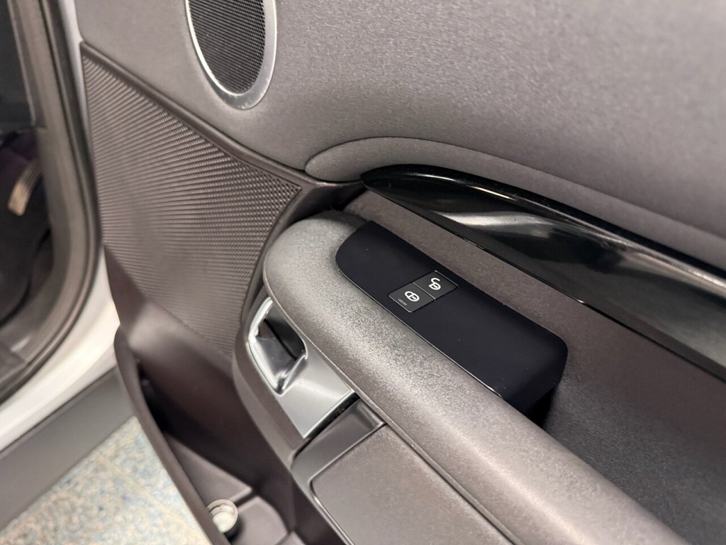 Used Land Rover Discovery 2019 for sale - 77372910: Photo 28