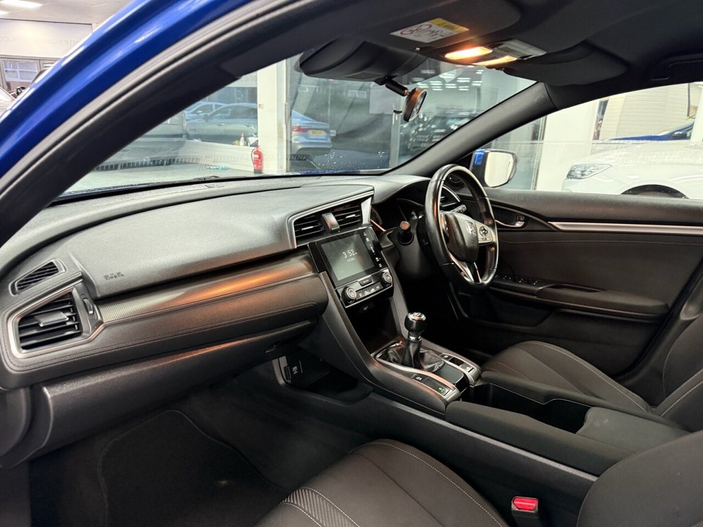 Used Honda Civic 2018 for sale - 76783840: Photo 15