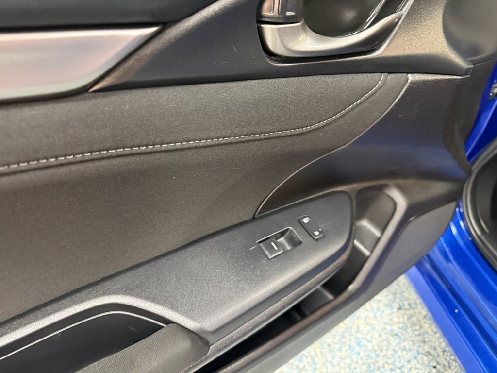 Used Honda Civic 2018 for sale - 76783840: Photo 18
