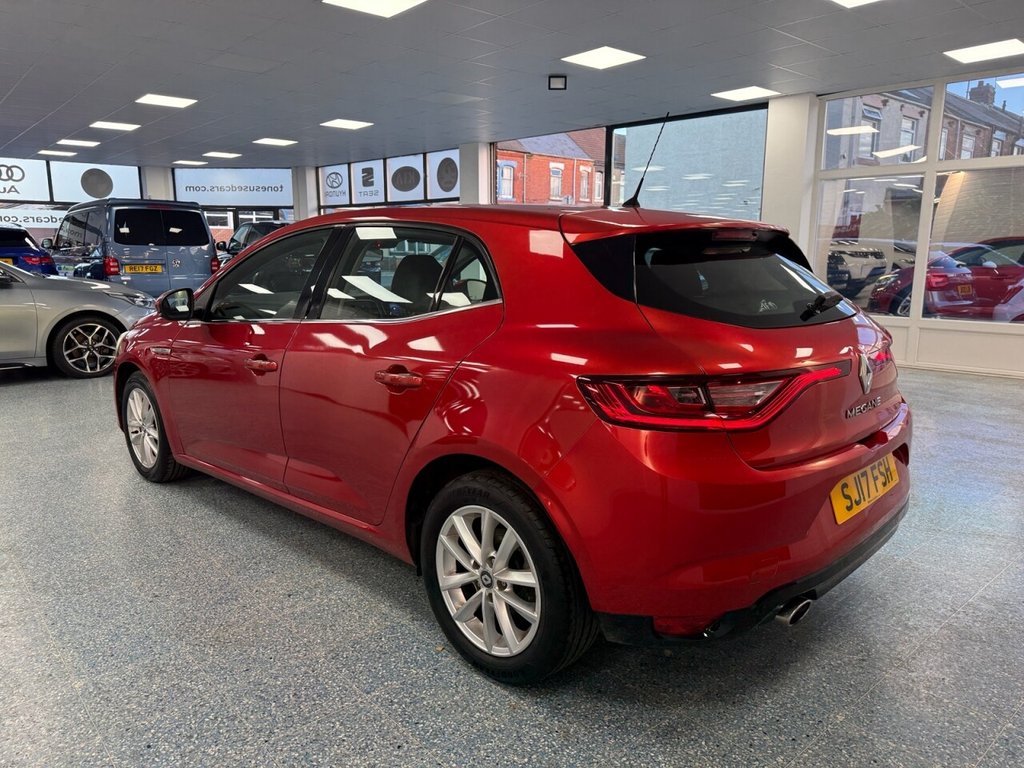 Used Renault Megane 2017 for sale - 76776590: Photo 11